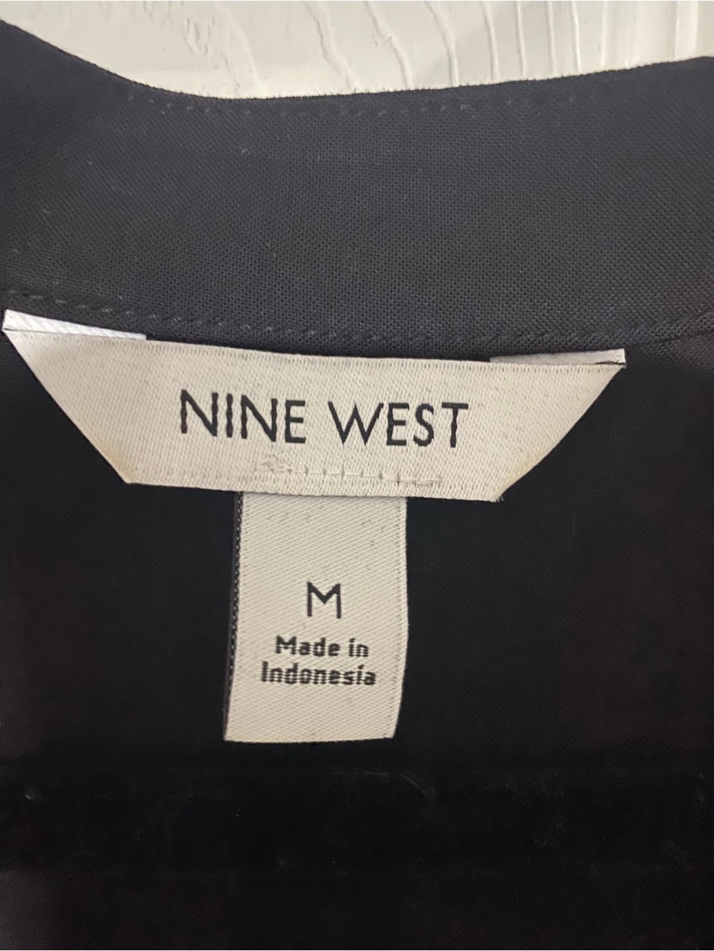 Nine West Black Sleeveless V-Neck Tiered Button Mini Dress - Picture 3 of 3